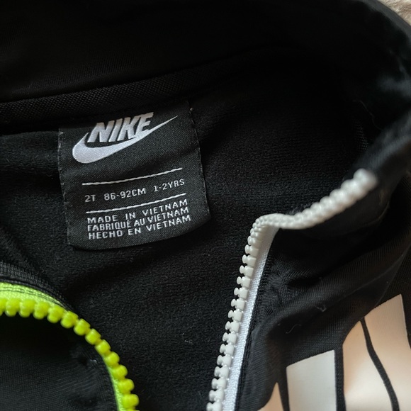 Nike Sweat Suit - Picture 3 of 4